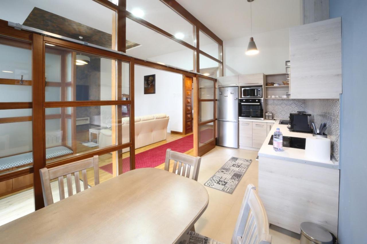 Virag Apartman Luxury Odorheiu Secuiesc Exteriér fotografie