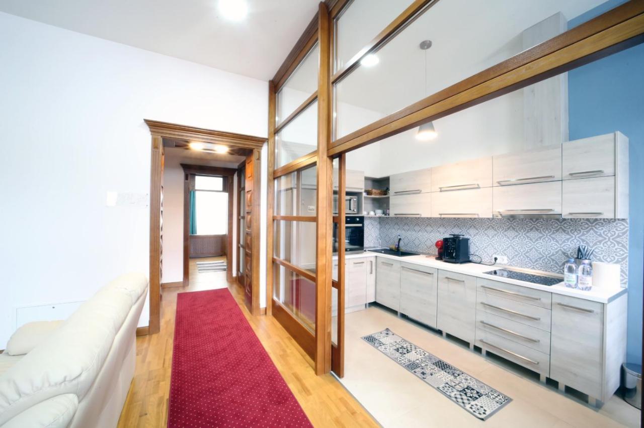 Virag Apartman Luxury Odorheiu Secuiesc Exteriér fotografie