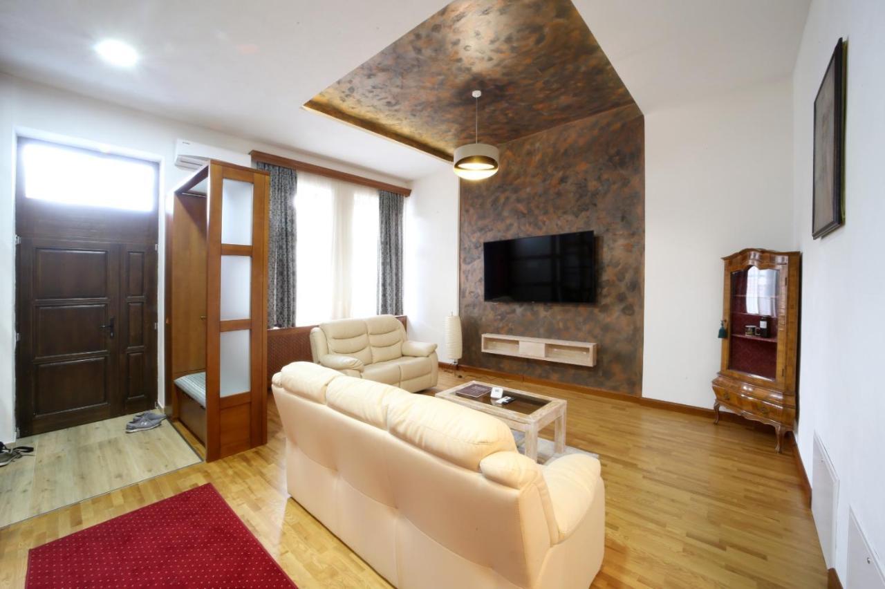 Virag Apartman Luxury Odorheiu Secuiesc Exteriér fotografie